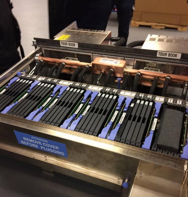 máy chủ chuyên dụng ram